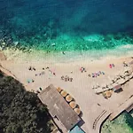 Oasis In Pjescana Uvala, 2 Min From The Sea Pula