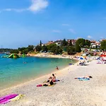 Oasis In Pjescana Uvala, 2 Min From The Sea Pula