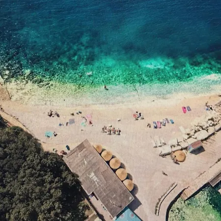 Oasis In Pjescana Uvala, 2 Min From The Sea פולה